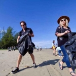 www.pontianakpost.co.id beach cleaning